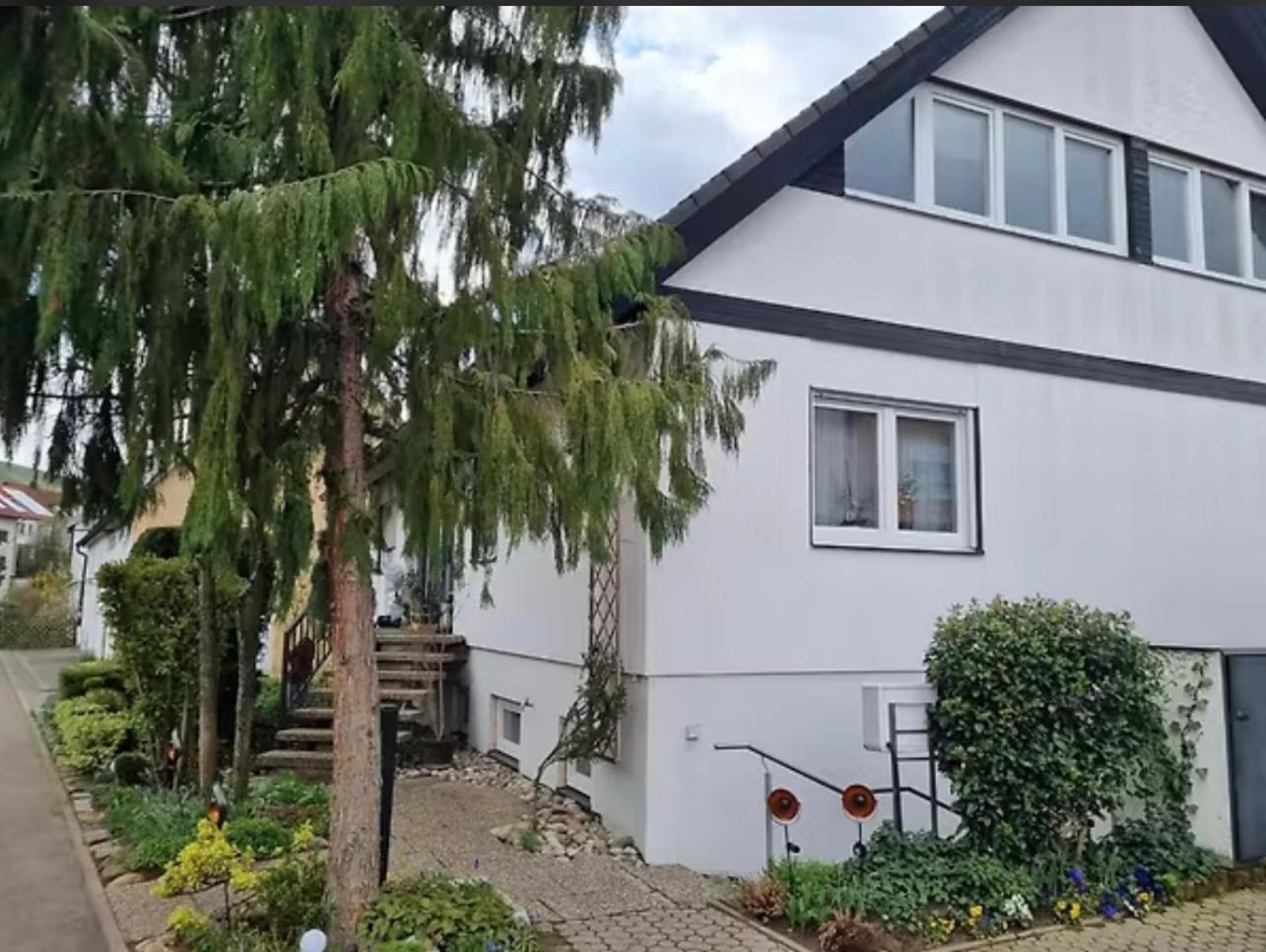 Weinstadt Monteurwohnnung Ferienwohnung Bagian luar foto